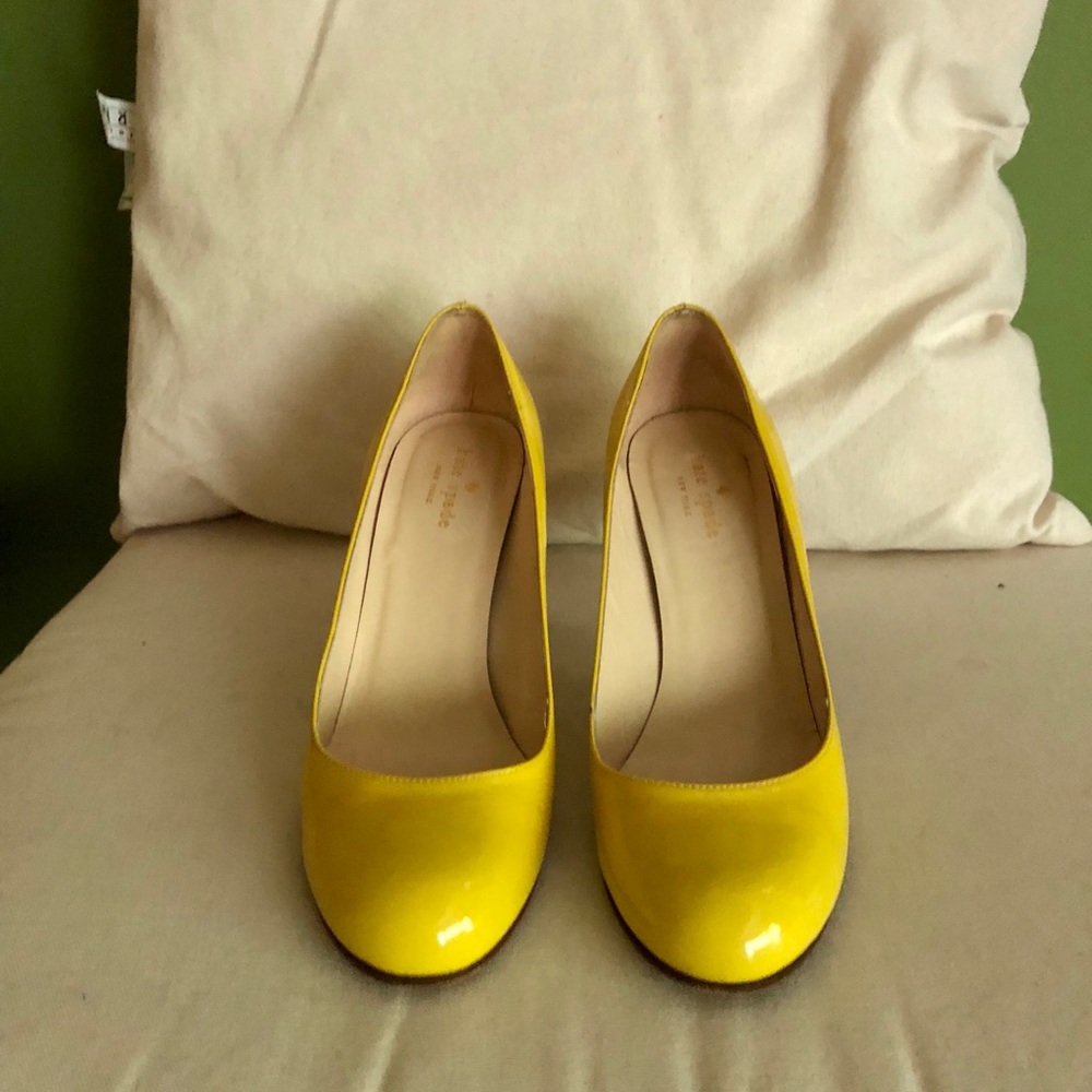 Kate Spade Karolina Yellow Patent Leather Pumps
